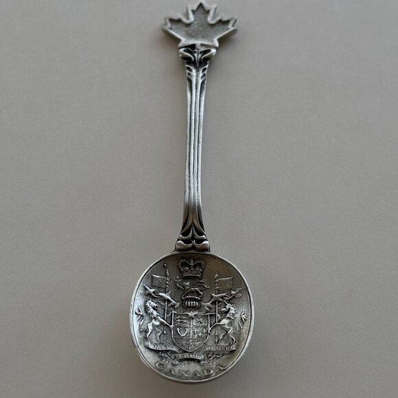 Vintage Boma Canada Pewter Souvenir Spoon Coat Of Arms Of Canada Maple Leaf 5" - Picture 1 of 7